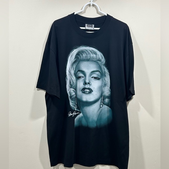 The RoXX (Marilyn Monroe) - Picture 1 of 3